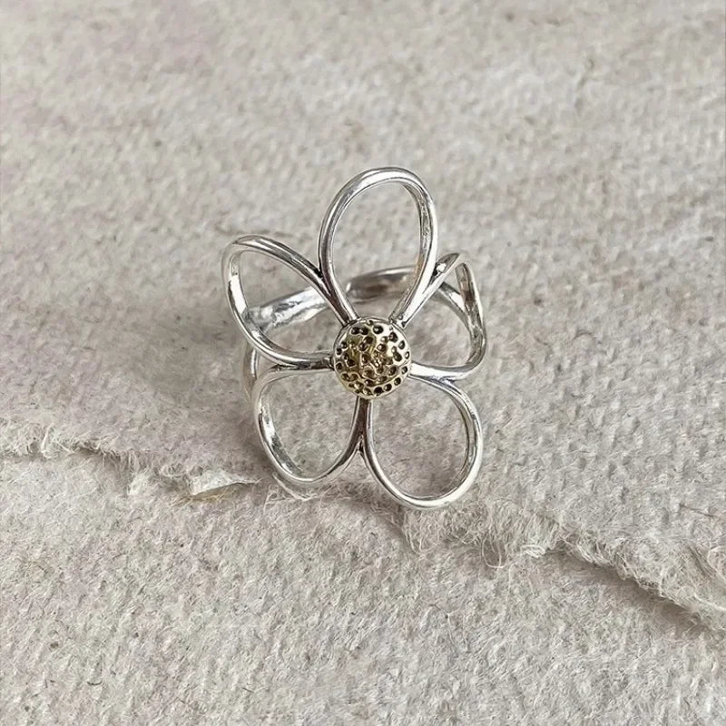 Daisy Flower